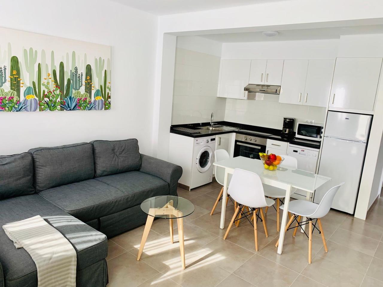 Apartamentos Zalabar Tías Eksteriør bilde