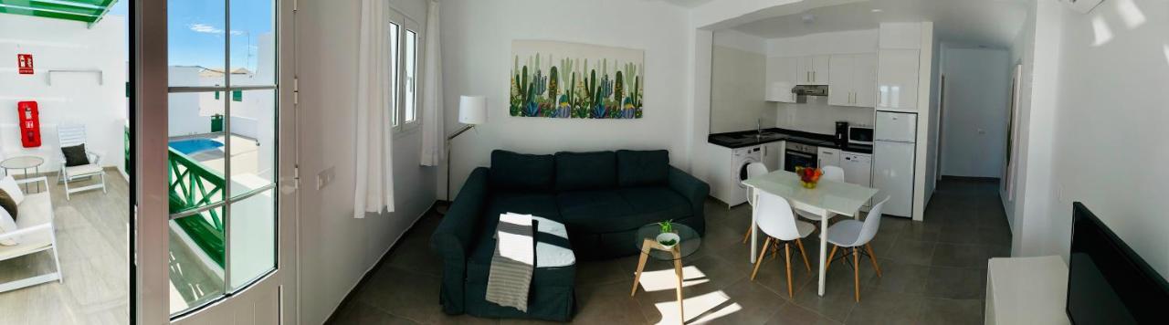 Apartamentos Zalabar Tías Eksteriør bilde